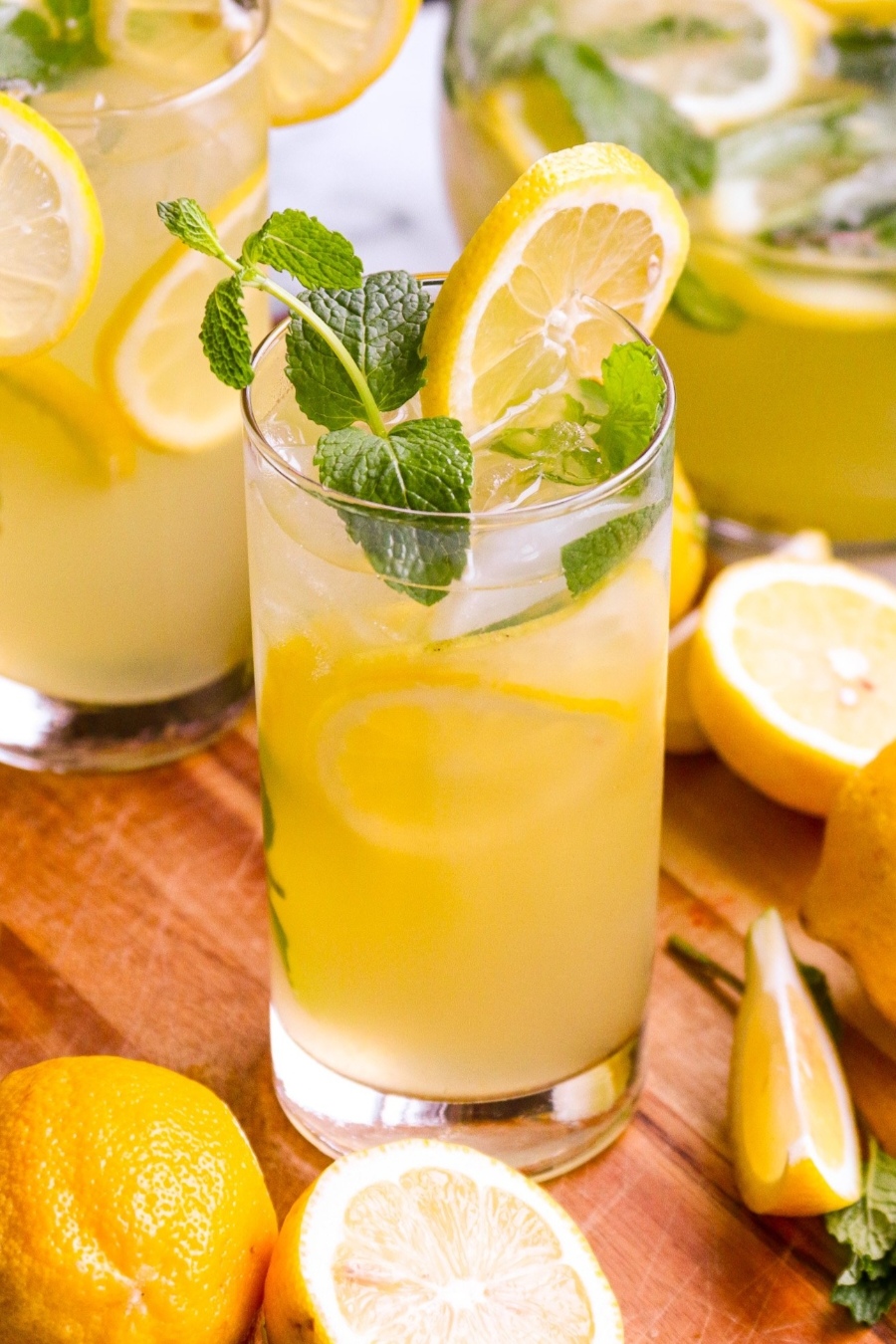 Homemade limonat
