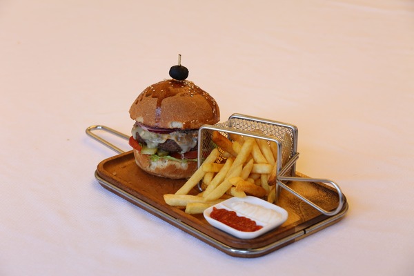 Meat Cheese Burger